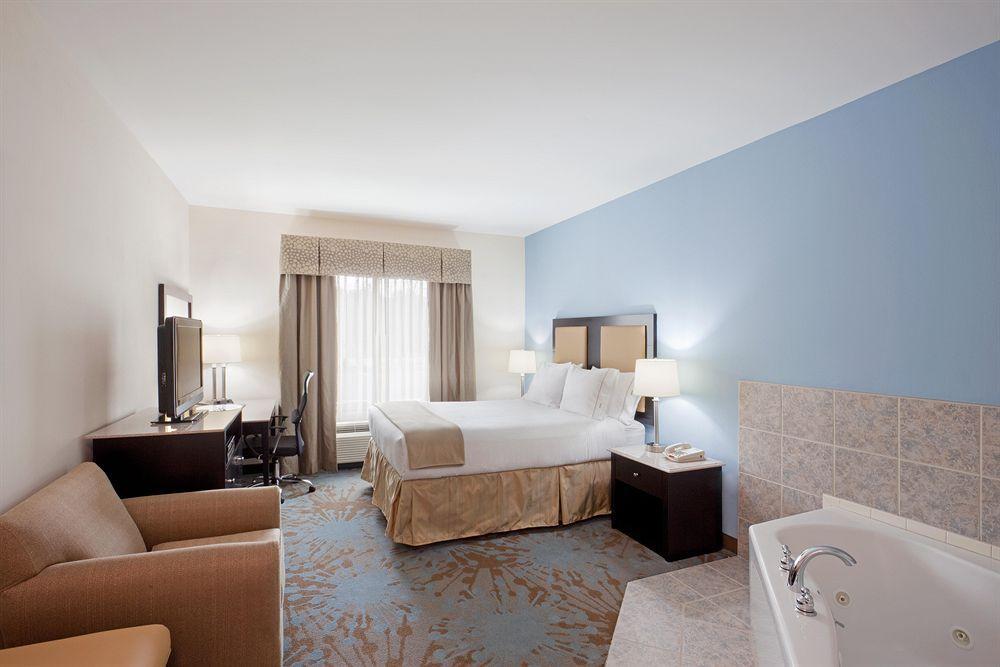 Comfort Inn & Suites Plainville-Foxboro Zewnętrze zdjęcie